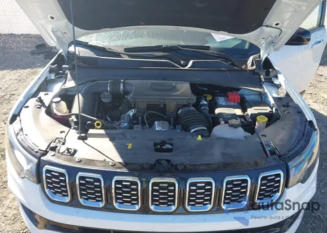 2025 Jeep Compass Limited 4X4 z USA, uszkodzony, nr VIN 3C4NJDCN3ST504372